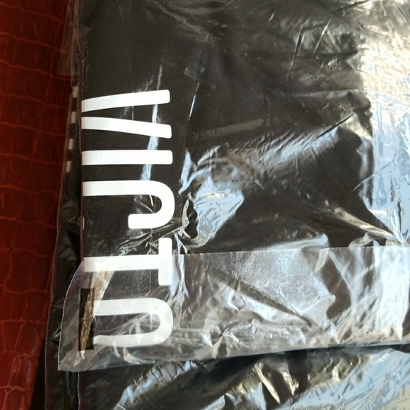 Victoria Secret Sports Graphic Capri Large L - Picture 5 of 5